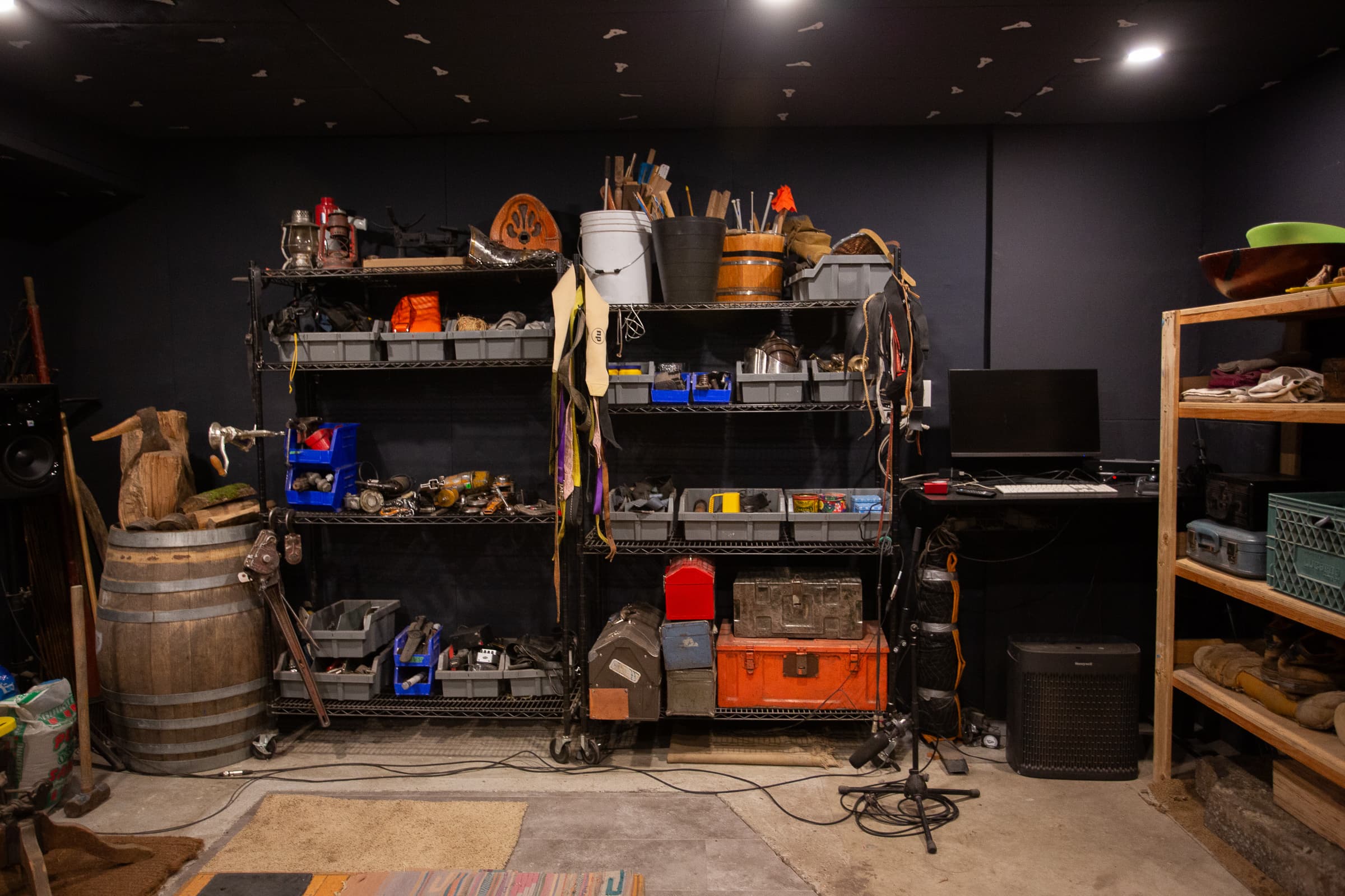Prop shelves